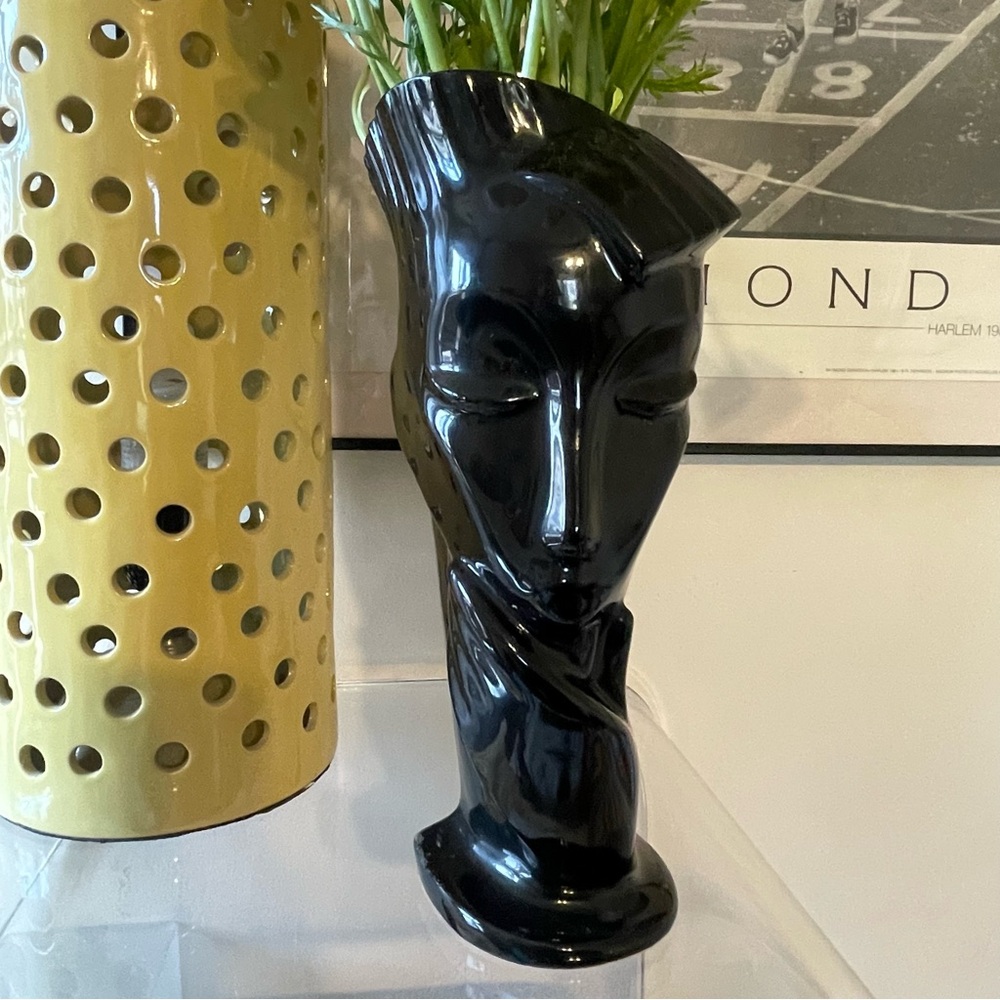 Lindsey B Balkweill “Ruby” Vase - signed/authentic - Black Bust / Head Ceramic